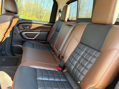 Used 2018 Nissan Titan Platinum Reserve w/ Platinum Utility Package image 9
