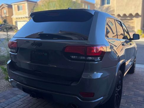 Used 2020 Jeep Grand Cherokee Altitude image 4