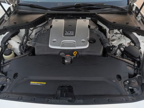 Used 2015 INFINITI Q50 Premium w/ Navigation Package RWD image 9