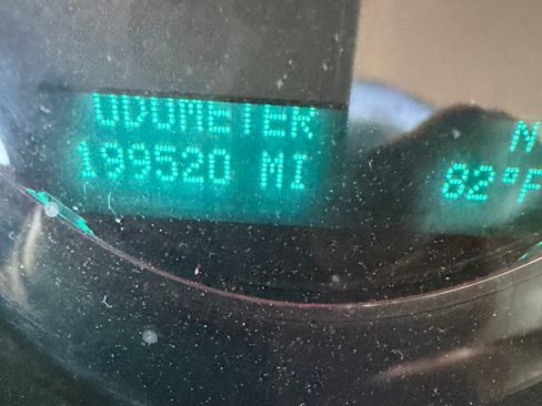 Used 2010 Chevrolet Silverado 2500 LTZ w/ Convenience Package AWD/4WD image 19