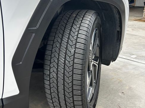 Used 2022 Hyundai Tucson Limited AWD/4WD image 2
