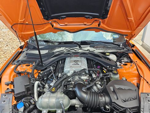 Used 2021 Ford Mustang Shelby GT500 w/ Carbon Fiber Handling Package image 11