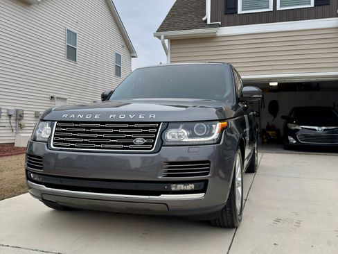 Used 2015 Land Rover Range Rover HSE image 4