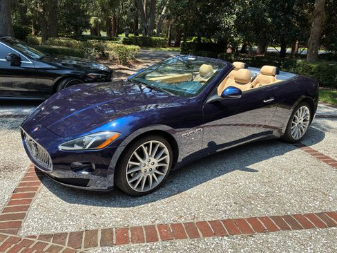 Used 2016 Maserati GranTurismo Convertible RWD image 2