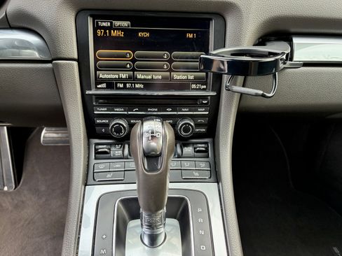 Used 2015 Porsche Cayman S image 22