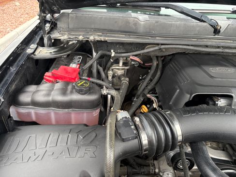 Used 2011 Chevrolet Silverado 1500 LT w/ Interior Plus Package image 23