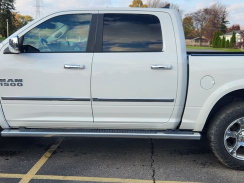 Used 2018 RAM 1500 Laramie w/ Convenience Group image 5