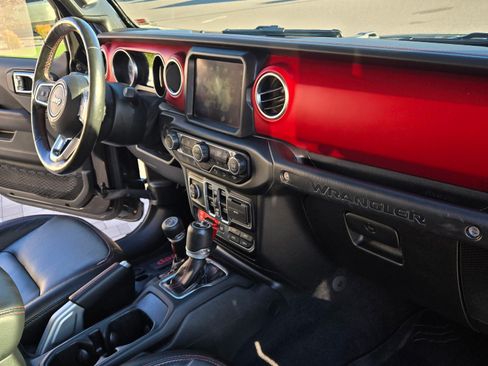 Used 2020 Jeep Wrangler Unlimited Rubicon image 11