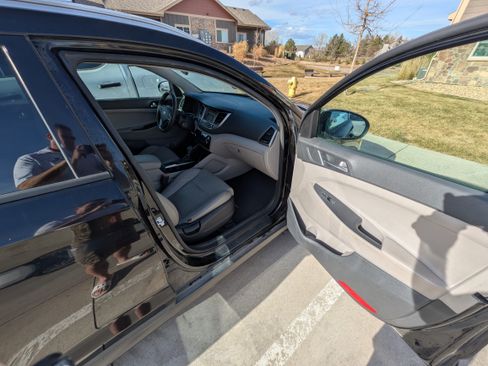 Used 2016 Hyundai Tucson SE w/ Option Group 02 image 9