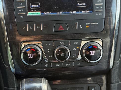 Used 2017 Buick Enclave Leather image 10