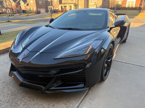 Used 2025 Chevrolet Corvette Z06 w/ Battery Protection Package image 5