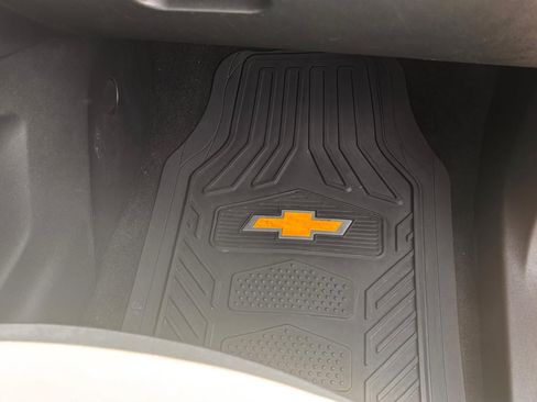 Used 2020 Chevrolet Equinox LS w/ LS Convenience Package image 22