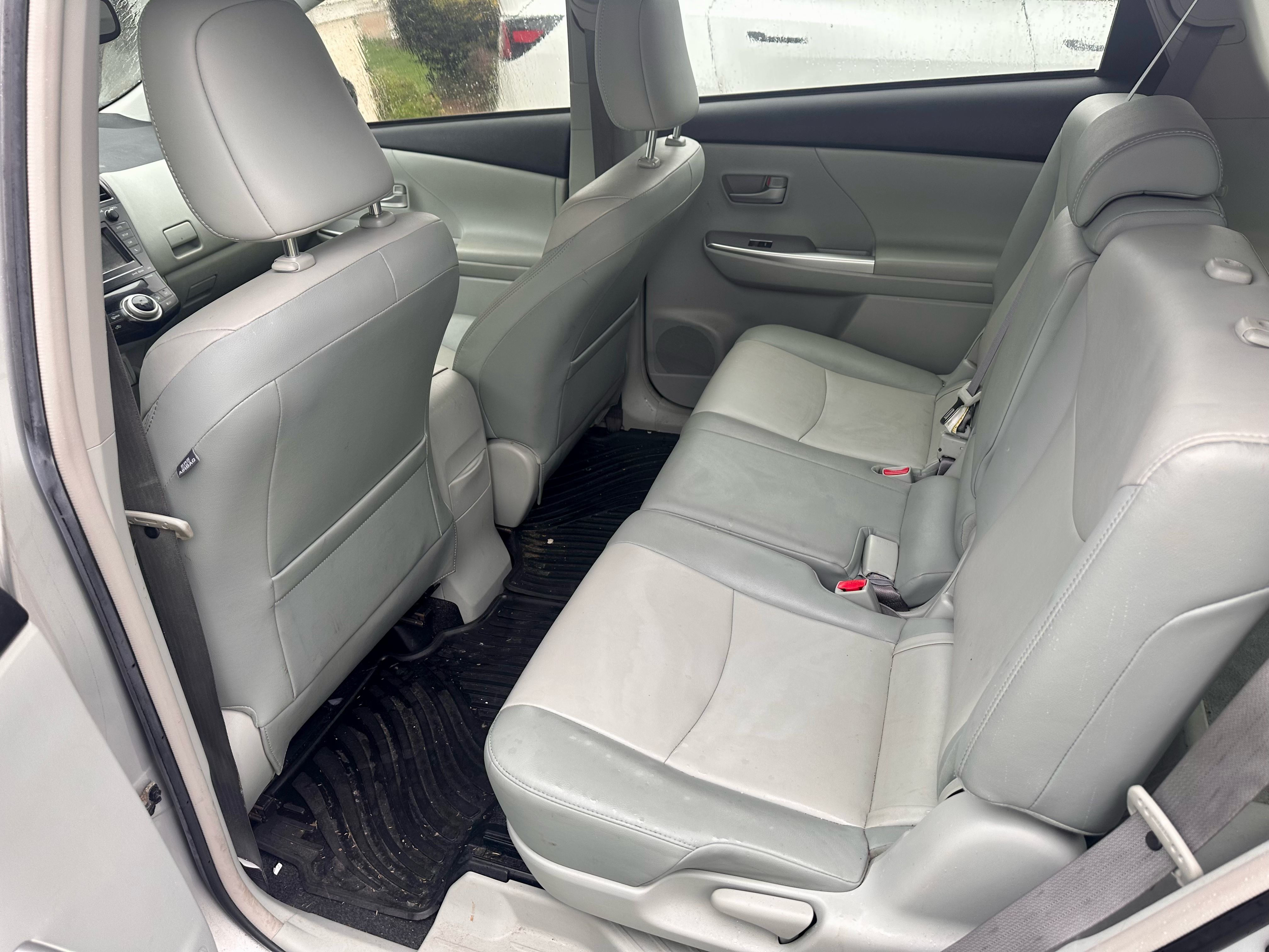 Used 2012 Toyota Prius V Five FWD image 8