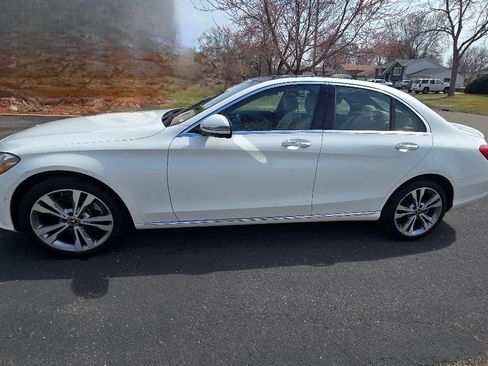 Used 2018 Mercedes-Benz C 300 4MATIC Sedan image 5