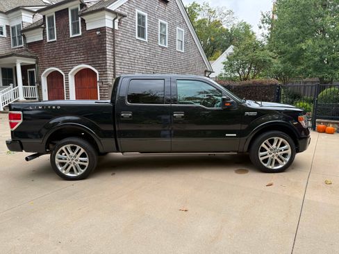 Used 2013 Ford F150 Limited image 2