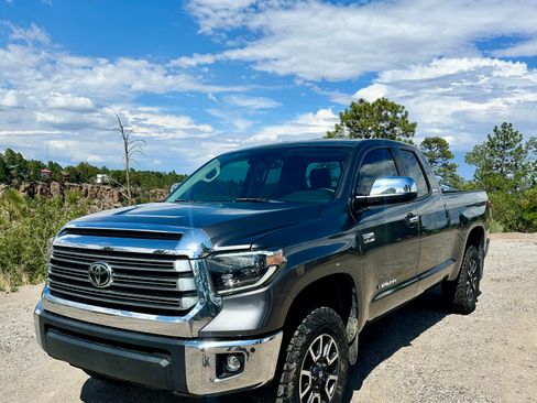Used 2021 Toyota Tundra Limited w/ Limited Premium Package AWD/4WD image 1
