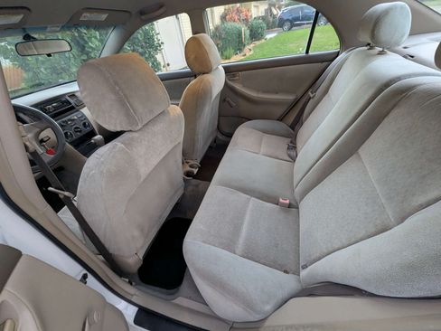 Used 2003 Toyota Corolla LE image 8