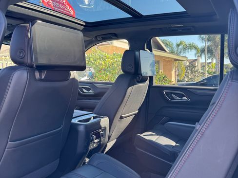 Used 2021 Chevrolet Tahoe RST w/ Luxury Package image 9