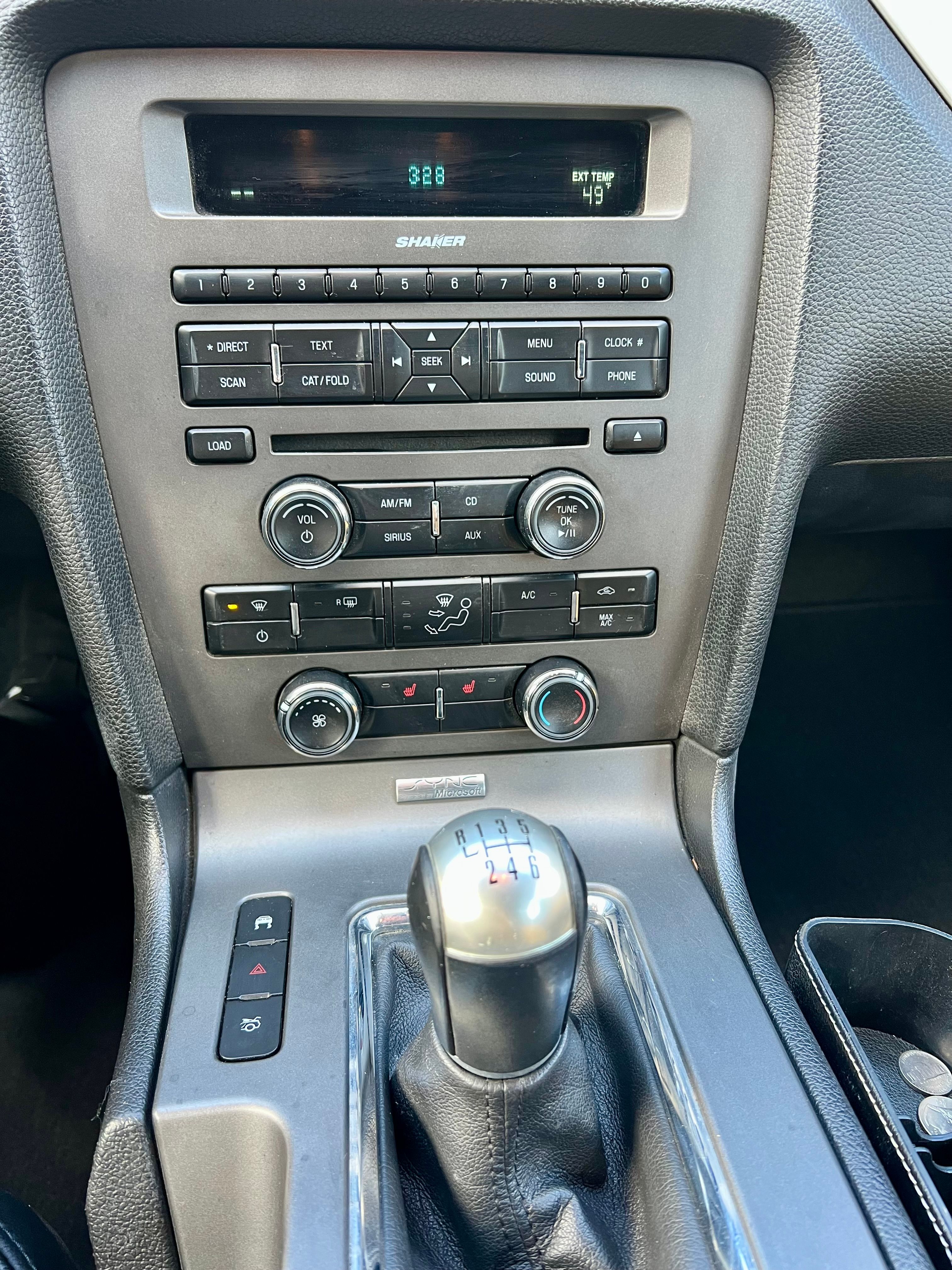 Used 2011 Ford Mustang Premium RWD image 18