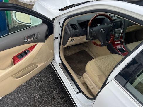 Used 2008 Lexus ES 350 FWD image 2