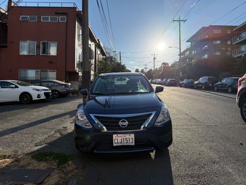 Used 2018 Nissan Versa SV FWD image 1