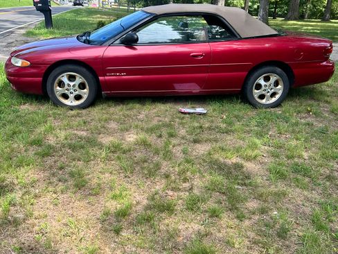 Used 1998 Chrysler Sebring JXI FWD image 2