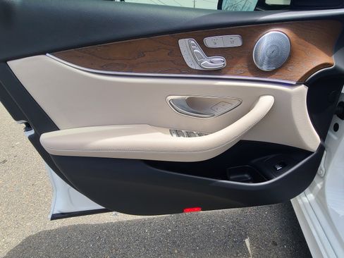 Used 2018 Mercedes-Benz E 300 image 14