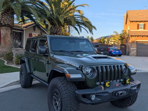 Used 2022 Jeep Wrangler Unlimited Rubicon w/ Xtreme Recon 35" Tire Package image 2