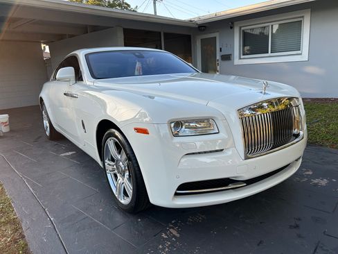 Used 2016 Rolls-Royce Wraith image 1