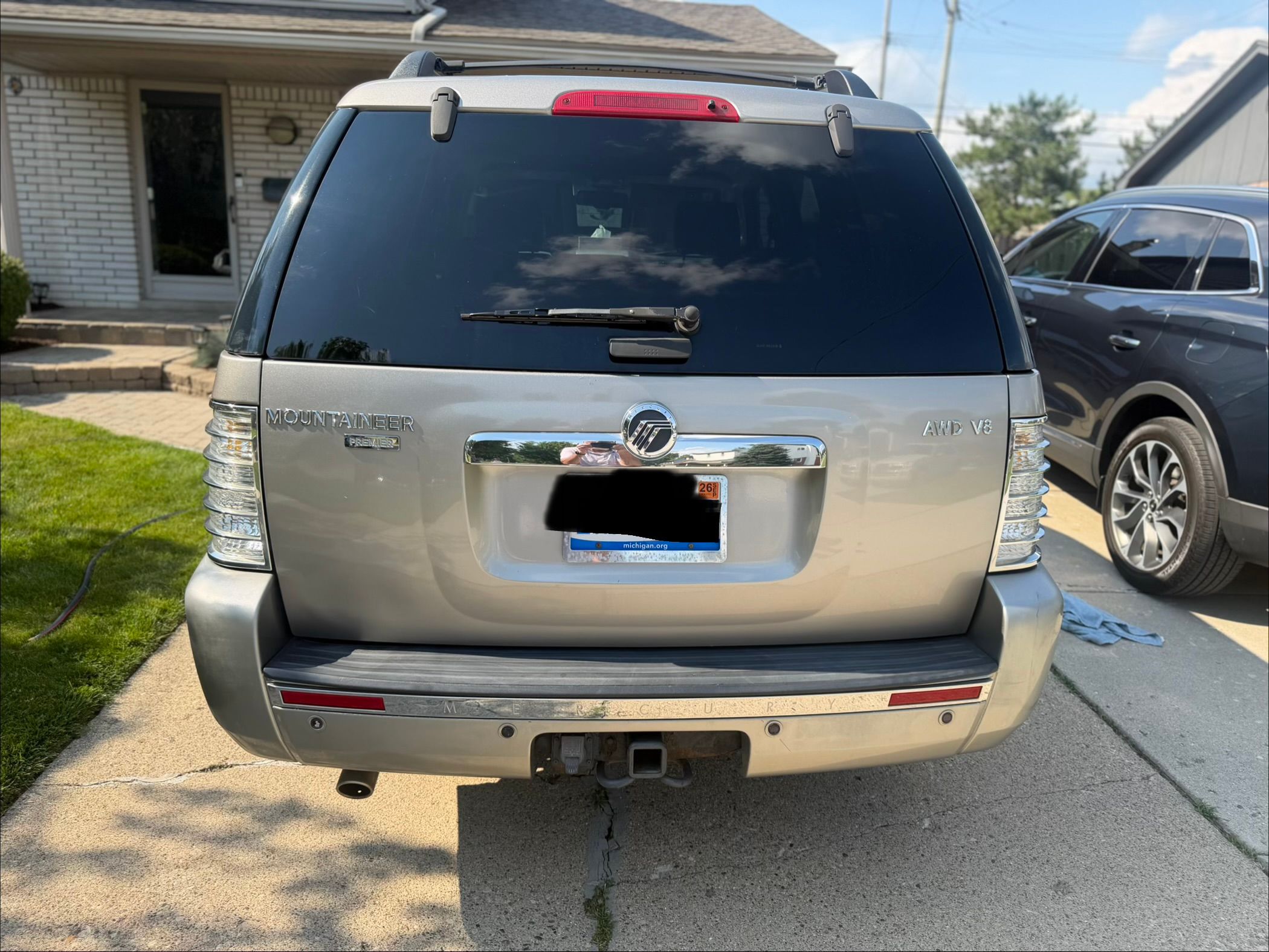 Used 2008 Mercury Mountaineer Premier AWD/4WD image 4