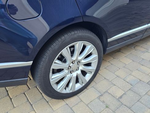 Used 2014 Land Rover Range Rover Supercharged image 22