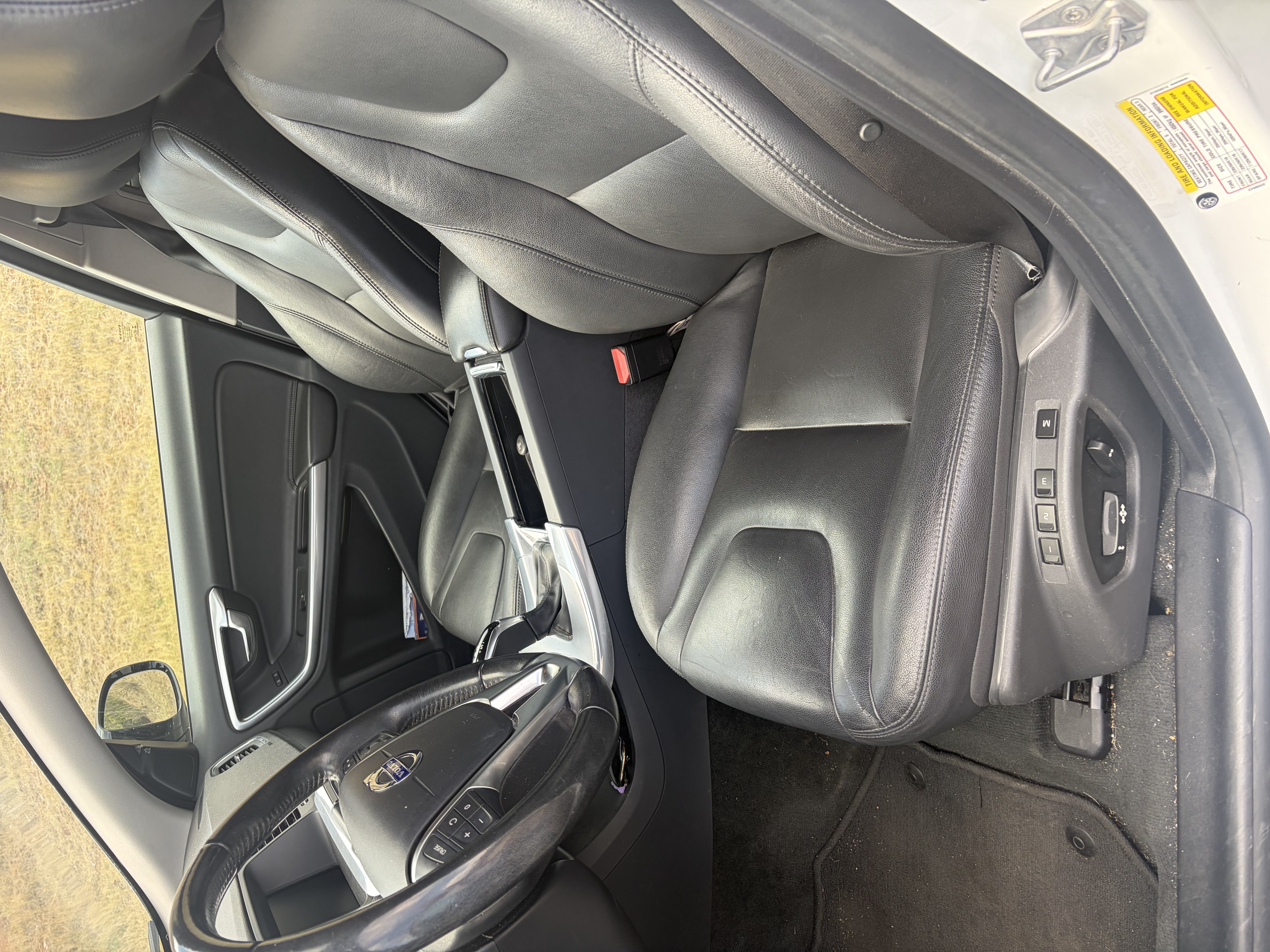 Used 2018 Volvo V60 T5 Cross Country AWD/4WD image 2