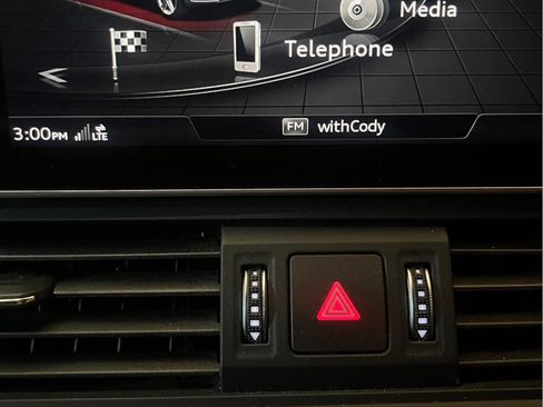 Used 2019 Audi SQ5 Prestige w/ Prestige Package AWD/4WD image 10