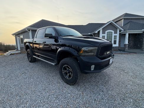 Used 2013 RAM 1500 Sport w/ Sport Premium Group AWD/4WD image 4