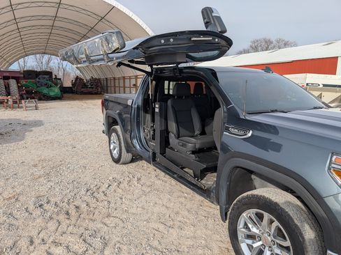 Used 2020 GMC Sierra 1500 SLT w/ SLT Premium Plus Package image 12