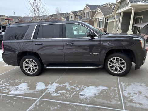 Used 2016 GMC Yukon SLT w/ Open Road Package image 2