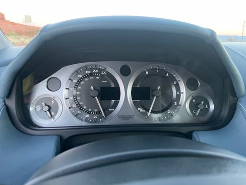 Used 2007 Aston Martin V8 Vantage Coupe image 14