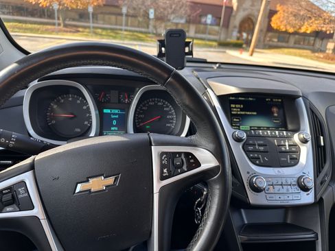 Used 2016 Chevrolet Equinox LT w/ Convenience Package image 19