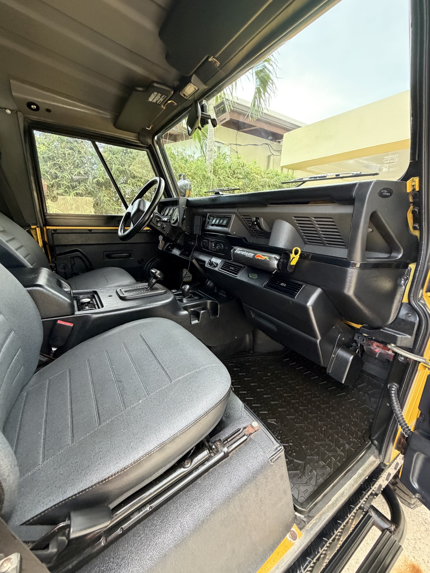 Used 1997 Land Rover Defender 90 AWD/4WD image 18