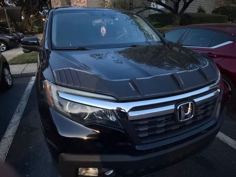 Used 2017 Honda Ridgeline RTL-T image 12