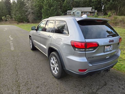 Used 2019 Jeep Grand Cherokee Trailhawk w/ Trailhawk Luxury Group image 11