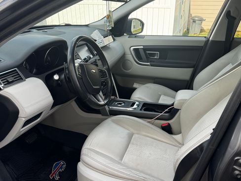 Used 2016 Land Rover Discovery Sport SE AWD/4WD image 8