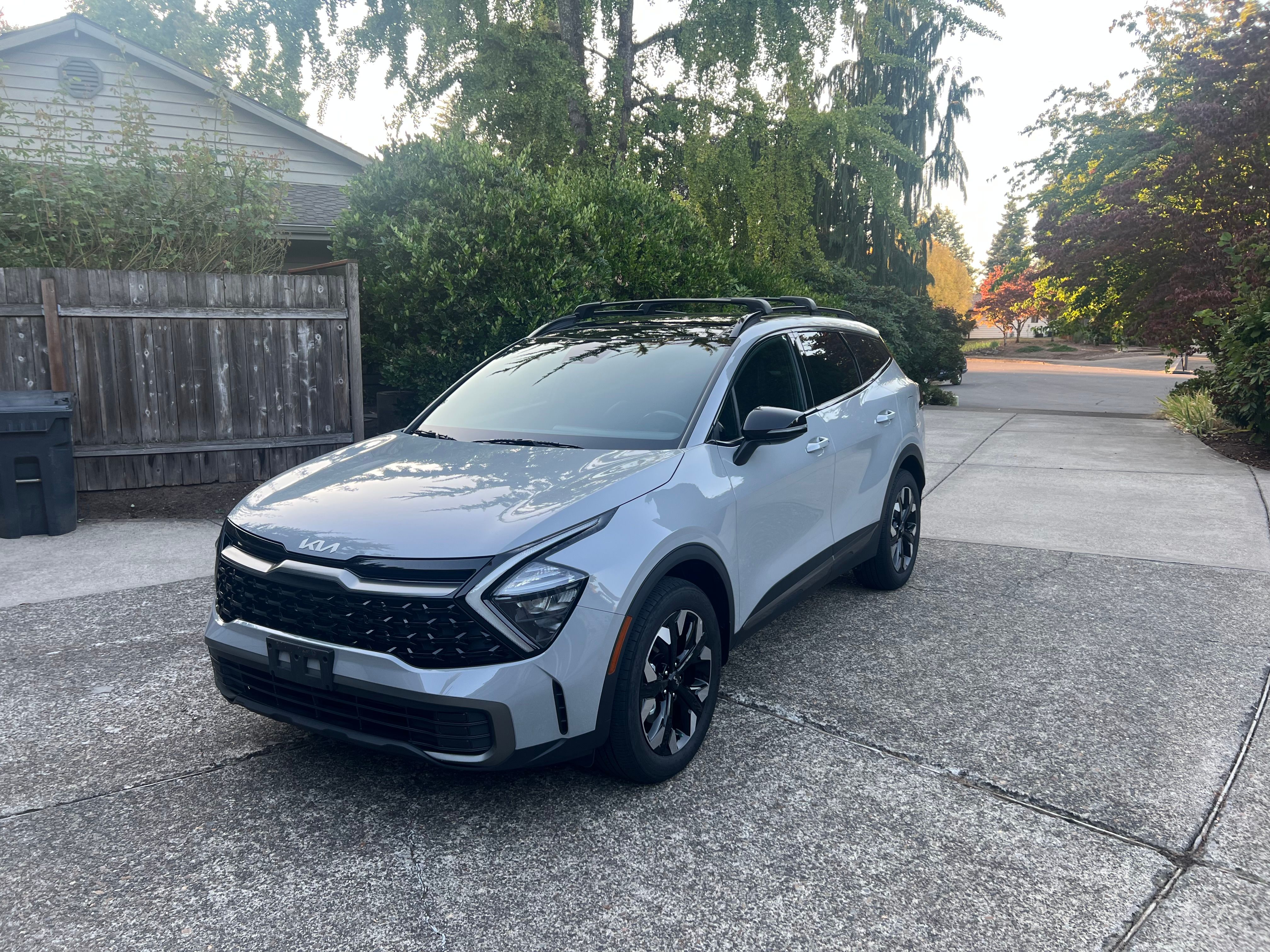 Used 2023 Kia Sportage X-Line w/ X-Line Premium Package AWD/4WD image 2