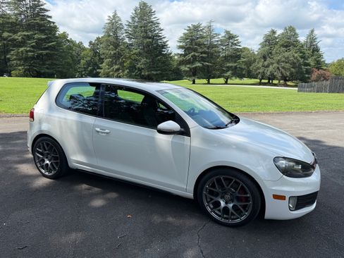 Used 2012 Volkswagen GTI 2-Door FWD image 1