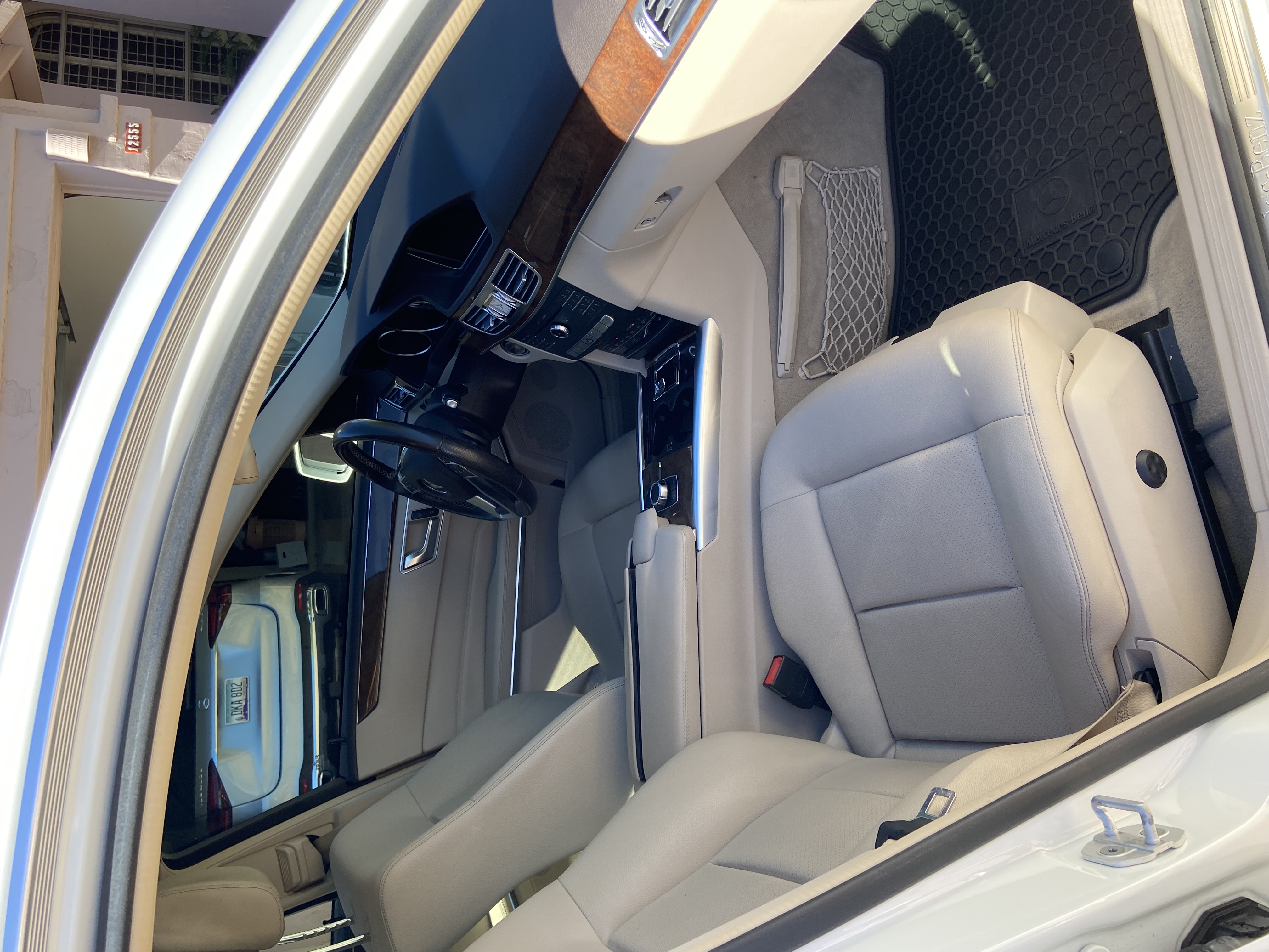 Used 2016 Mercedes-Benz E 350 Sedan image 6