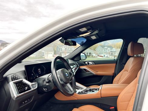 Used 2024 BMW X6 M60i image 6