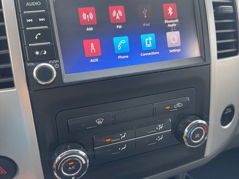 Used 2019 Nissan Frontier SV image 13