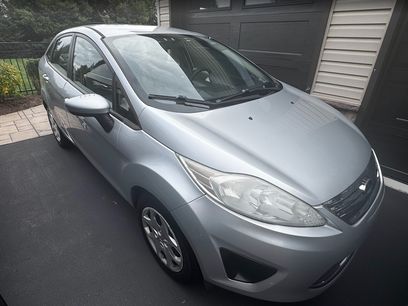 Used 2011 Ford Fiesta SE