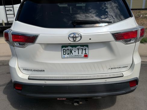 Used 2015 Toyota Highlander Limited Platinum AWD/4WD image 8