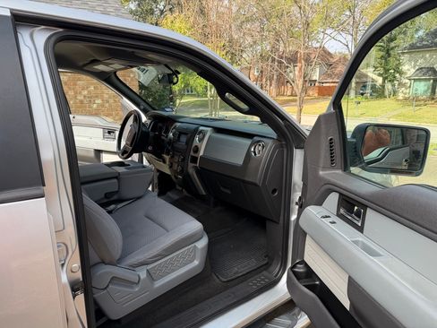 Used 2013 Ford F150 XLT w/ Luxury Equipment Group image 21